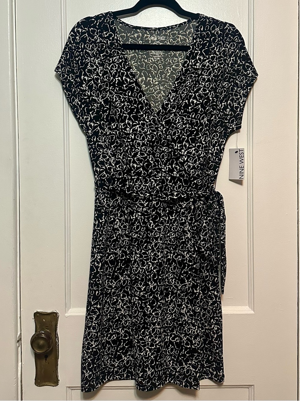 NWT Nine West Black and White Printed Faux-Wrap Dress (M)